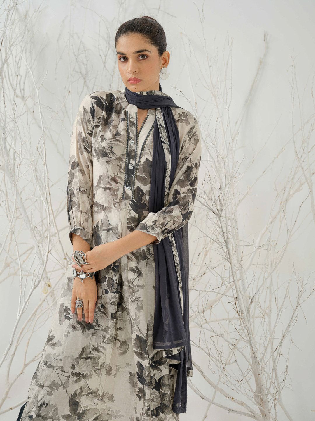 Dhiyona IS Women's Floral Printed Linen Straight Kurta with Trousers & Dupatta
