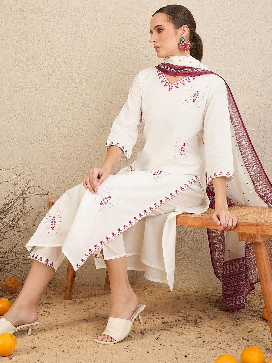 Dhiyona IE Floral Embroidered V-Neck Pure Cotton Straight Kurta With Trousers & Dupatta