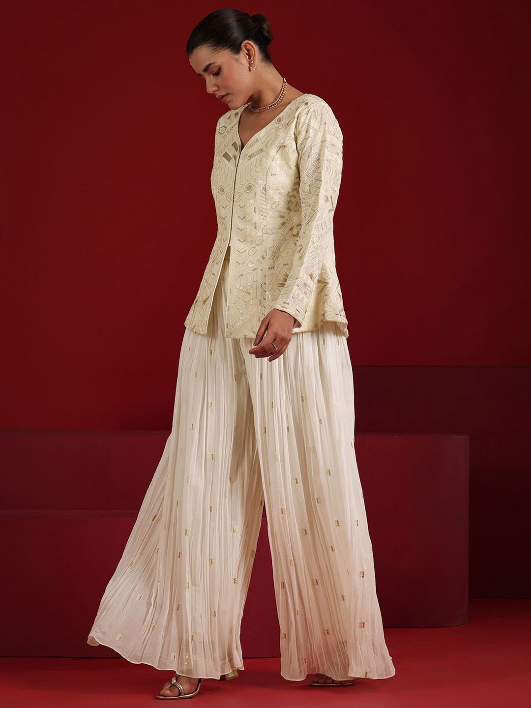 Dhiyona LL Women Ethnic Motifs Embroidered Sequinned Kurti with Palazzos & With Dupatta