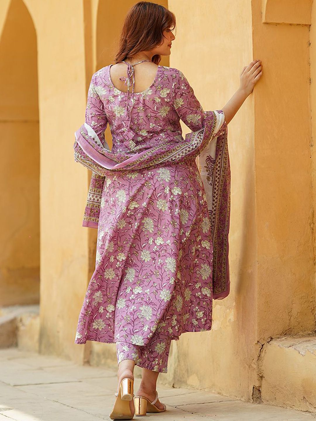 Dhiyona KL Floral Printed Pure Cotton Anarkali Kurta With Trousers & Dupatta