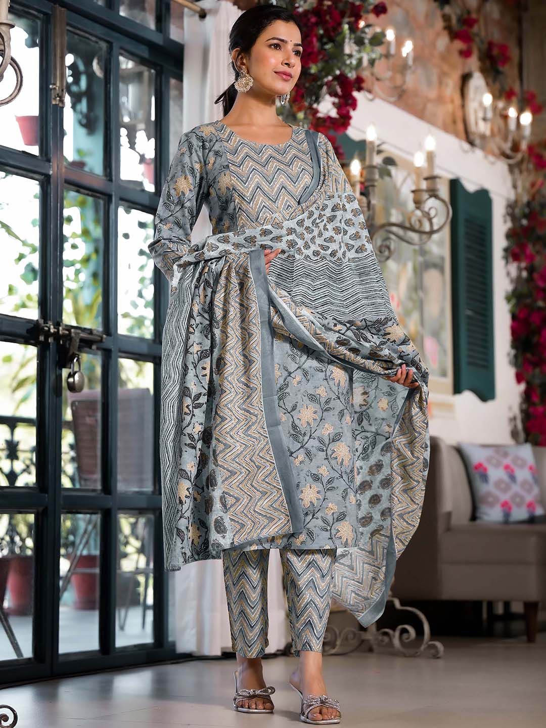 Dhiyona KL Floral Printed Regular Pure Cotton Kurta ,Trousers & Dupatta