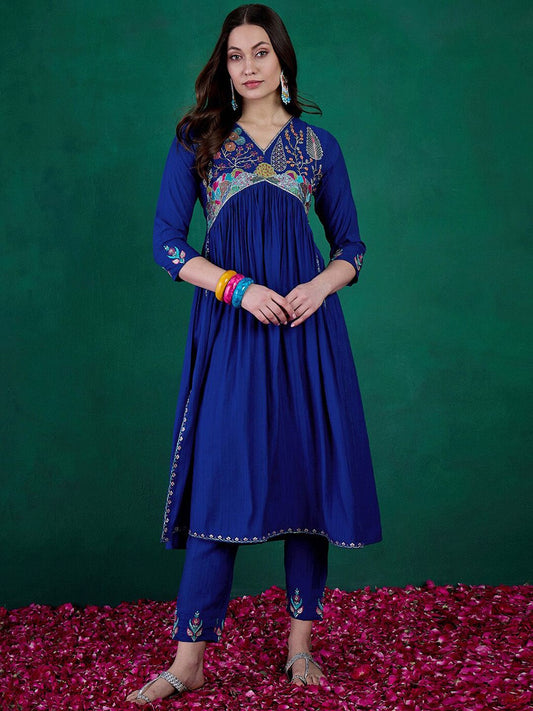 Dhiyona SN Women's Floral Embroidered Sequinned V-Neck Empire A-Line Kurta With Trousers