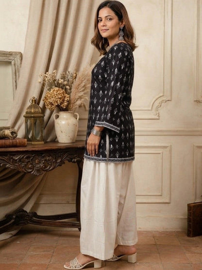Women Printed Regular Pure Cotton Kurti with Farsi Salwar