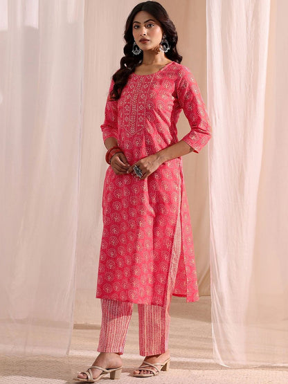 Women Ethnic Motifs Printed Regular Kurta with Trousers & With Dupatta