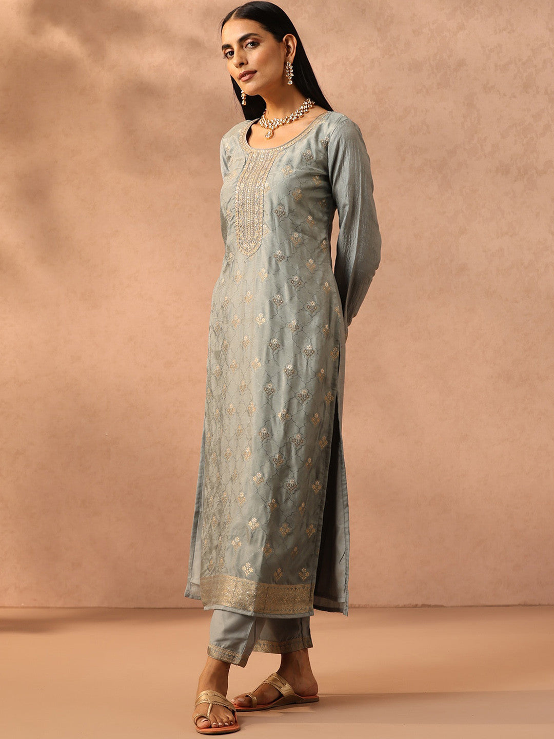 Green Floral Woven Design Zari Detail Kurta with Trousers & Dupatta