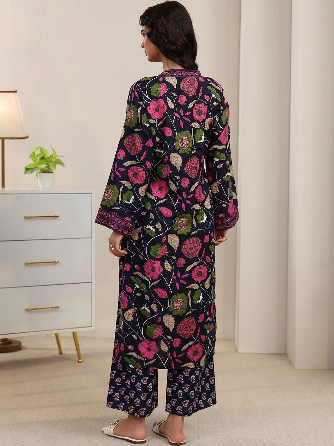 Women Floral Printed Regular Kurta with Palazzos