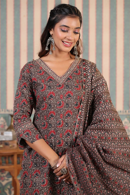 Dhiyona IS Women's Kalamkari Printed Zari embroidered Cotton Kurta with Trouser & Cotton Dupatta