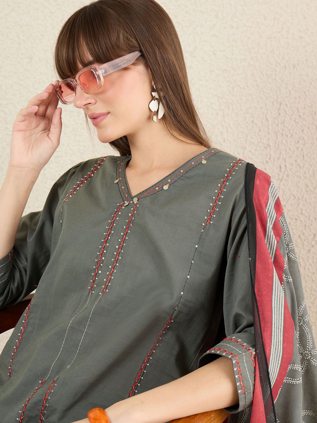 Dhiyona IE Women Solid Embroidered Cotton Kurta with Trousers & Dupatta