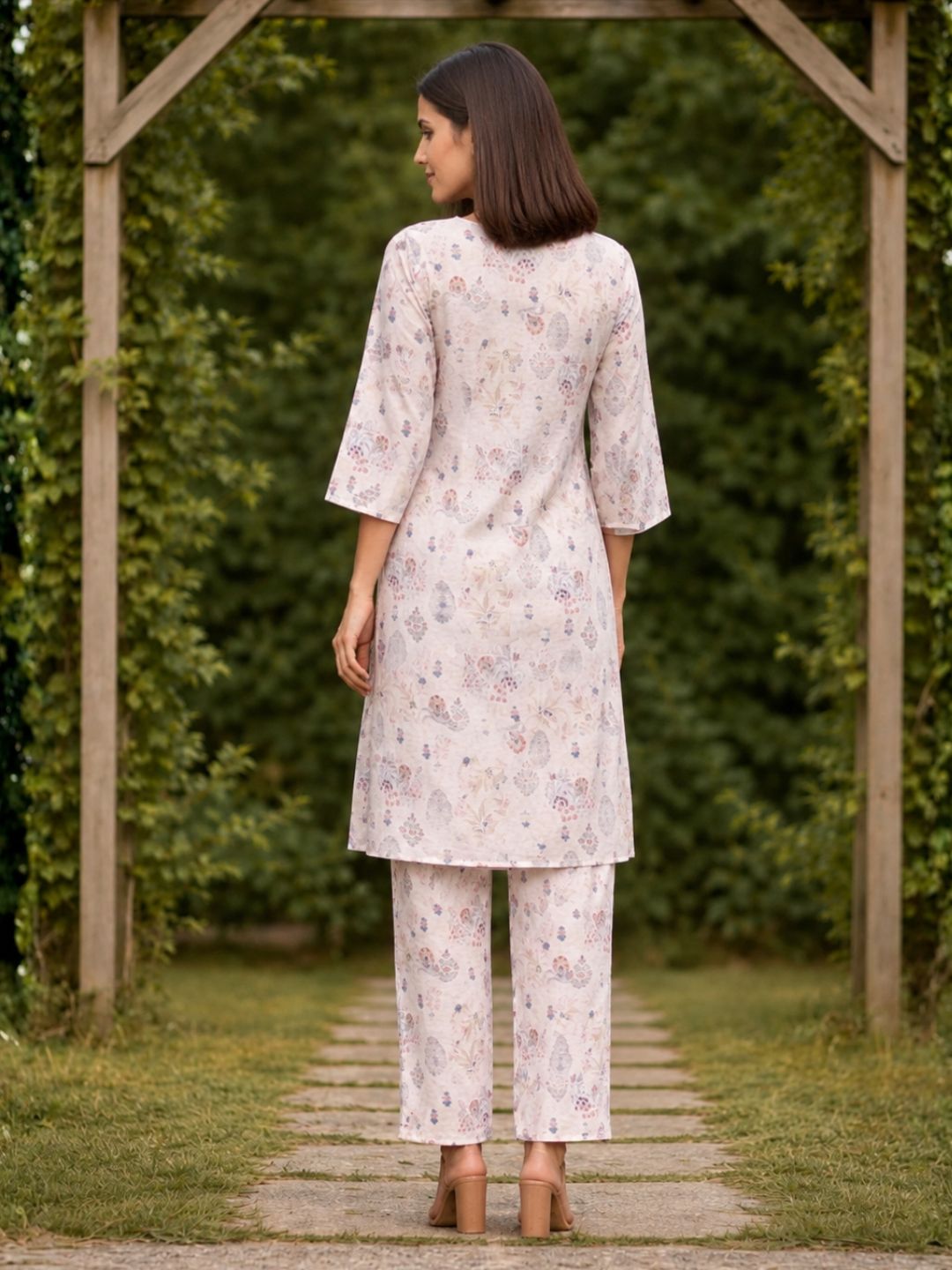 Bindiya Pearl Linen Printed Kurta Pant Set