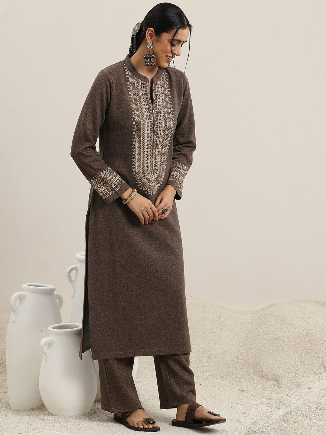 Women Floral Printed Mandarin Collar Straight Kurta with Trousers & Dupatta