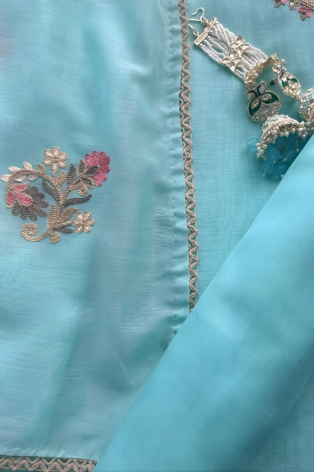 Dhiyona ST 3 Pc Unstitched Suit - Mul Light Blue Kashmiri Embroidery Kurta with Beads , Embroidered Dupatta and Bottom
