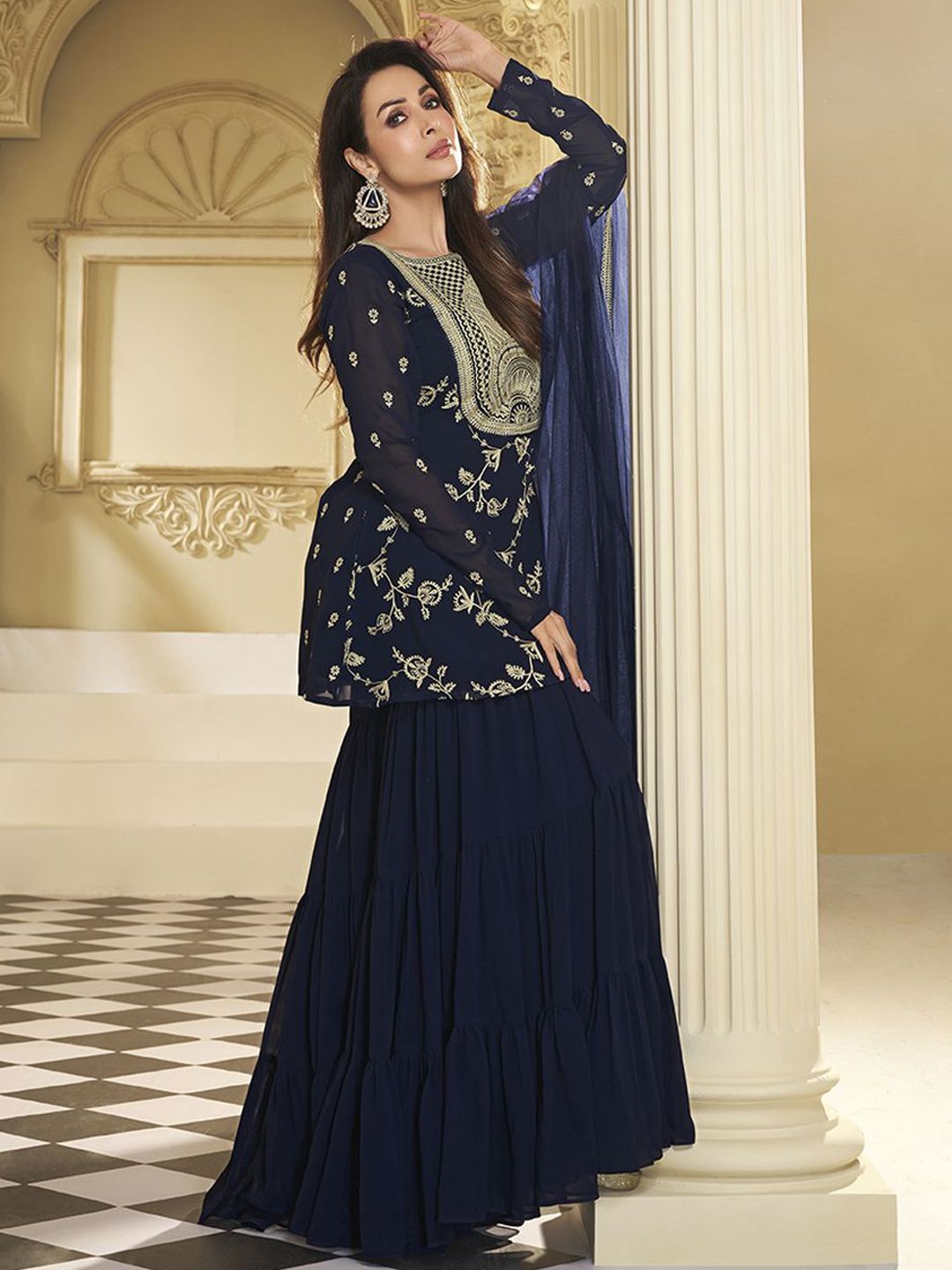 Dhiyona IN Women Floral Thread Embroidered A-Line Kurta with Sharara & with Dupatta