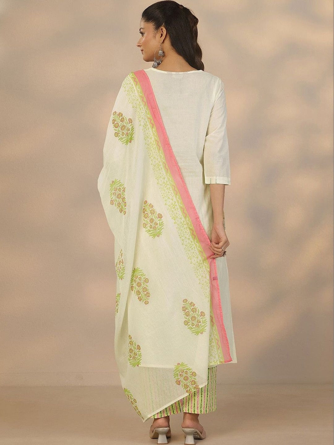 Women Ethnic Motifs Printed Regular Thread Work Kurta with Trousers & With Dupatta