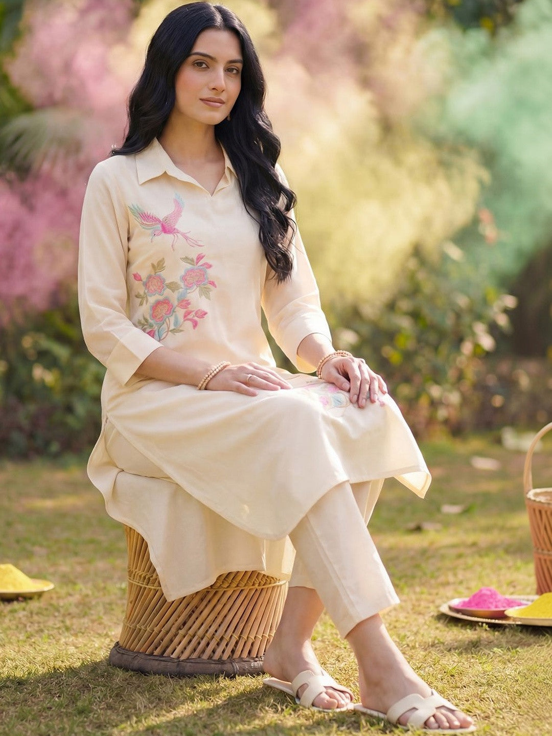 Women Floral Embroidered Regular Thread Work Kurta with Trousers