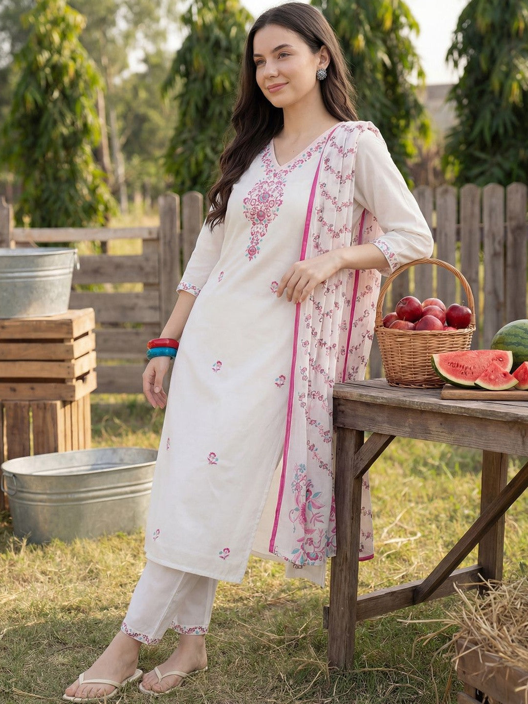 Women Floral Embroidered Regular Thread Work Pure Cotton Kurta with Trousers & With Dupatta