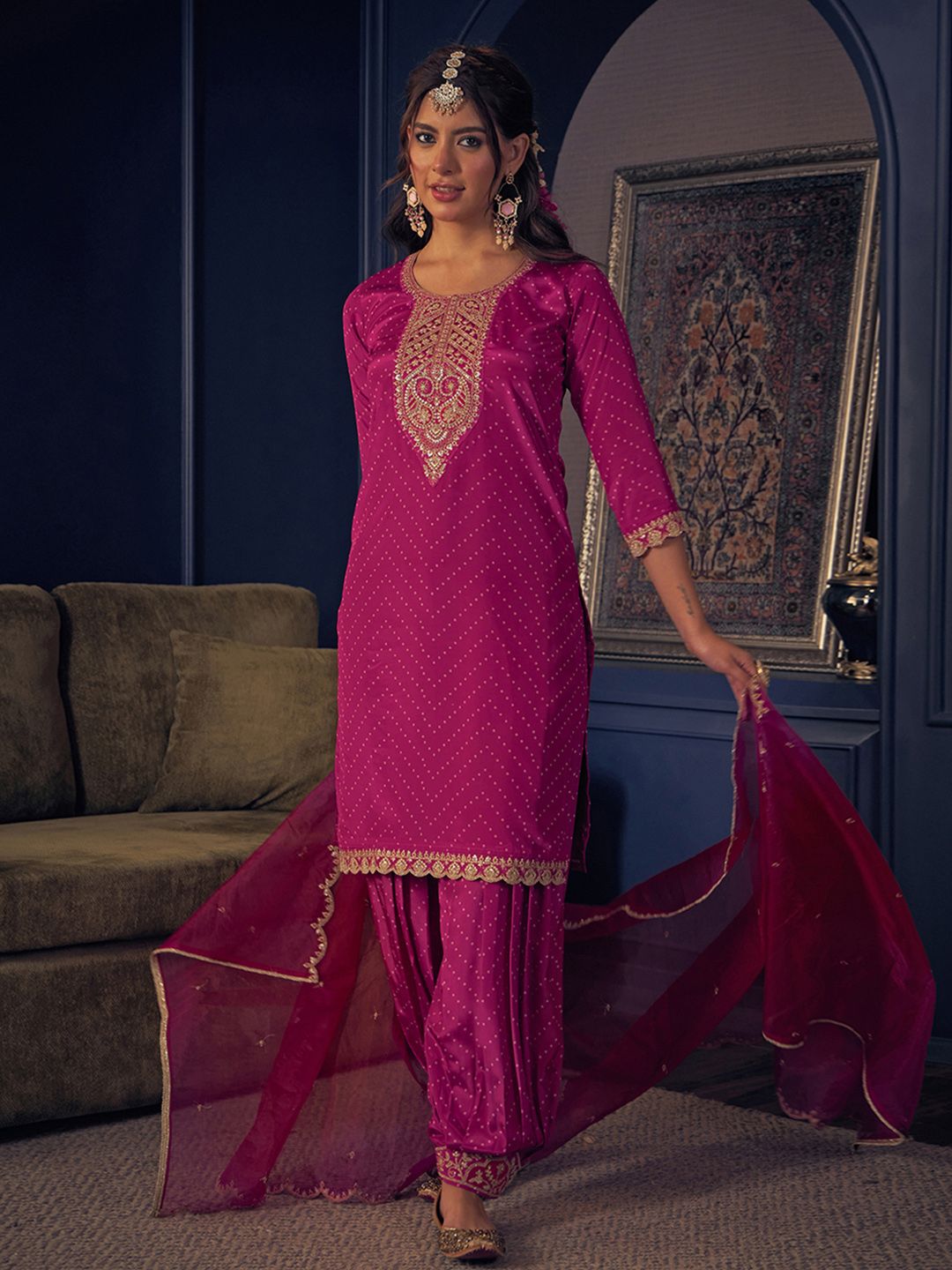 Dhiyona CH Women Ethnic Motifs Printed Regular Sequinned Kurta with Patiala & With Dupatta