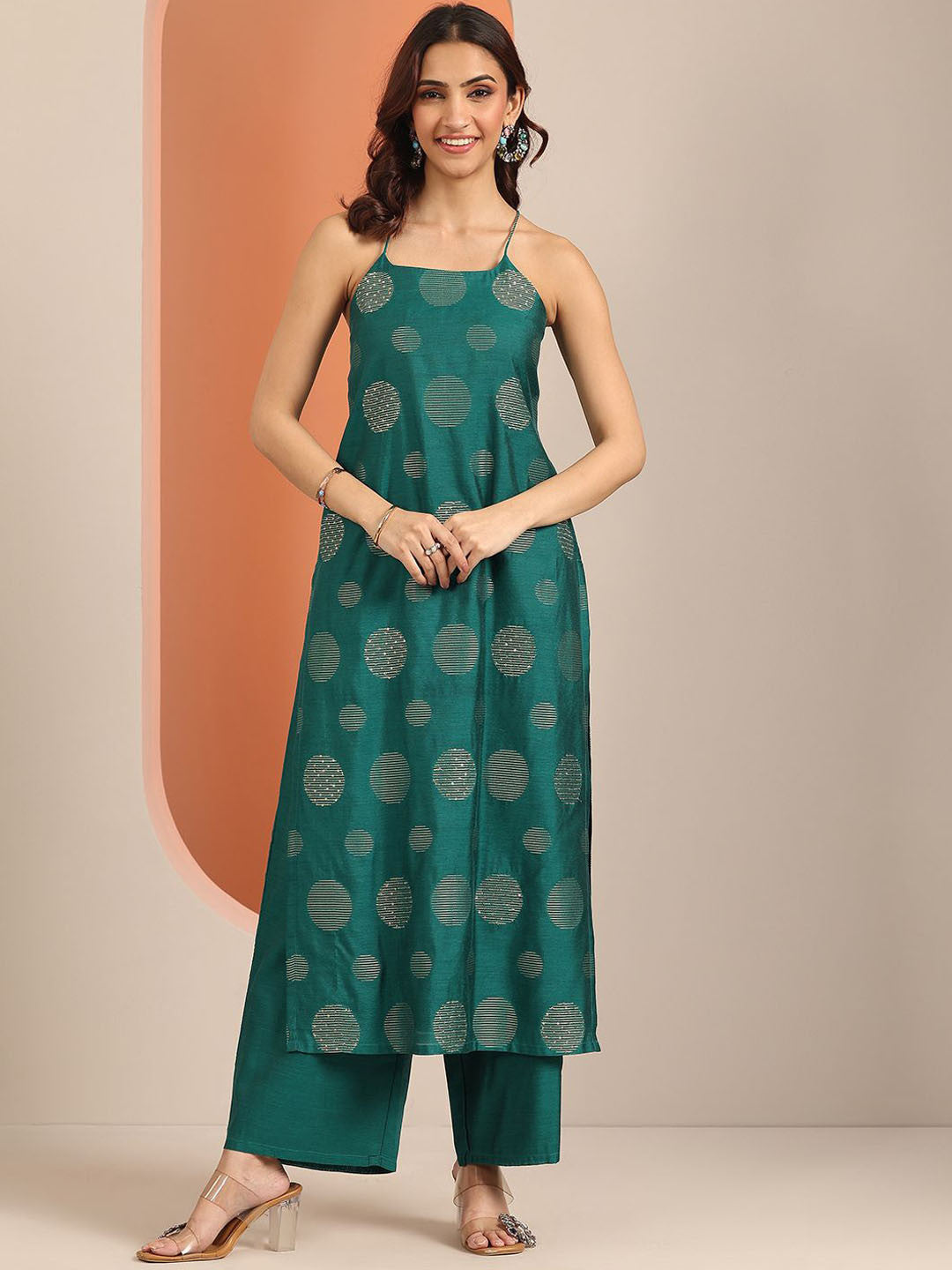 Women Geometric Printed Kurta with Trousers