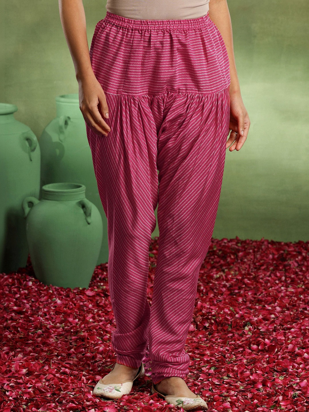 Women Ethnic Motifs Printed Regular Thread Work Kurta with Patiala & With Dupatta
