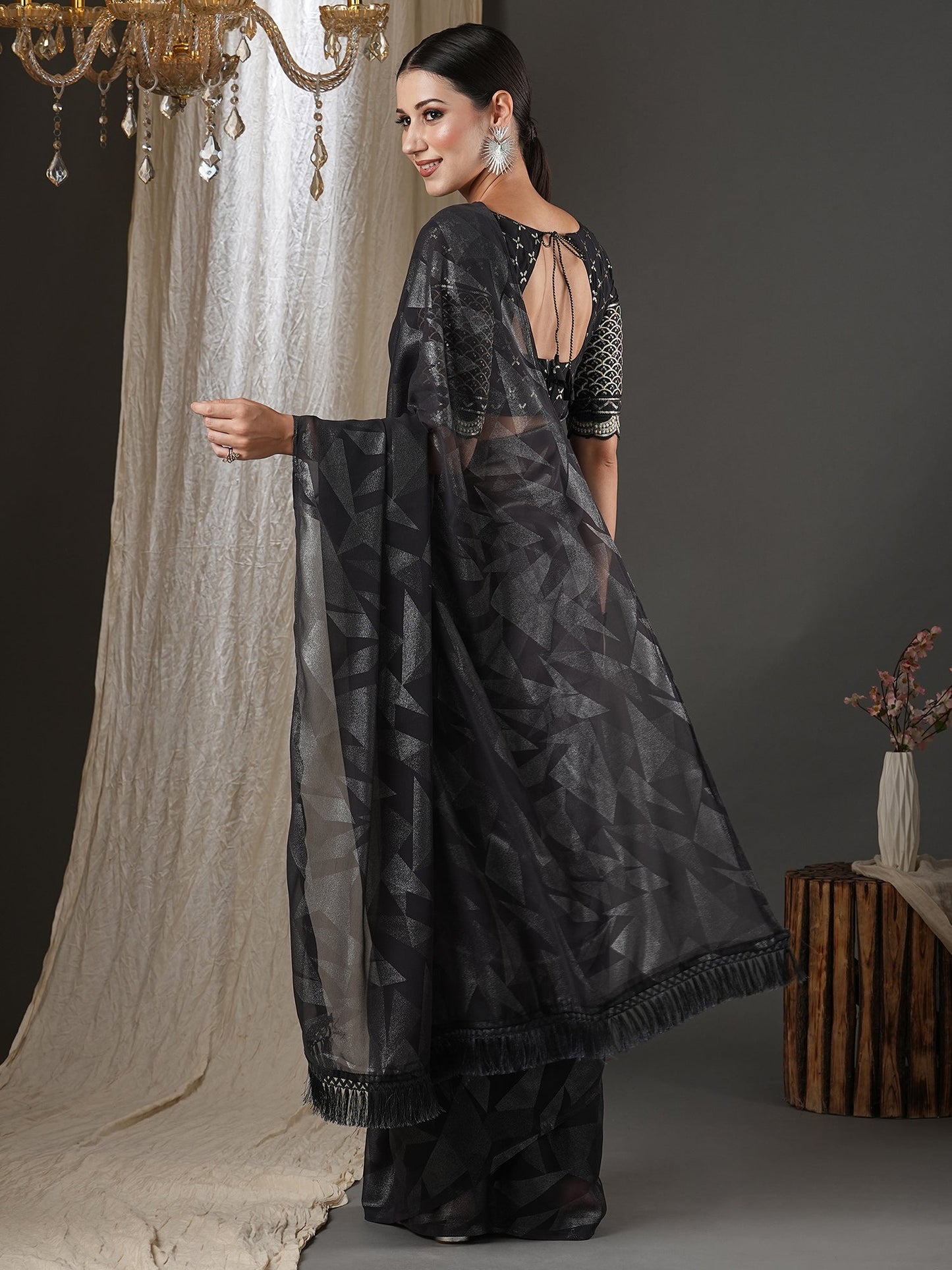 Women's Georgette Black Printed Designer Saree With Blouse Piece