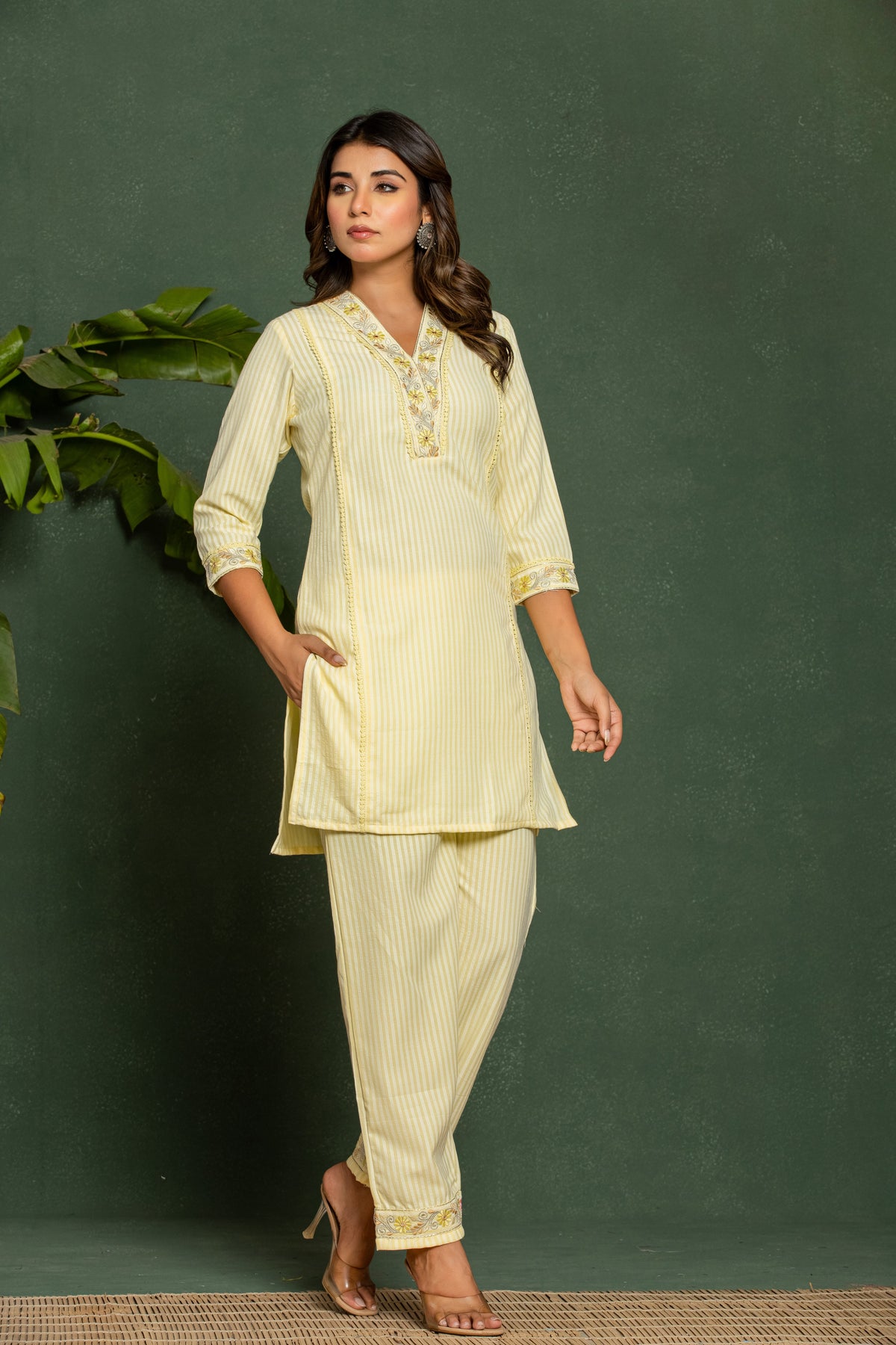 ITI DAFFODIL COTTON KURTA PANT SET