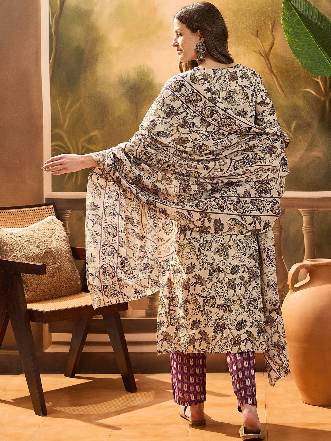 Printed V-Neck Kurta & Trousers Kurta Sets