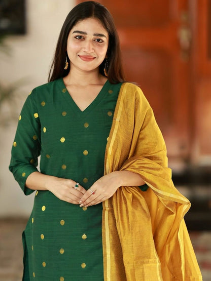 Dhiyona KL Women Regular Kurta with Trousers & With Dupatta