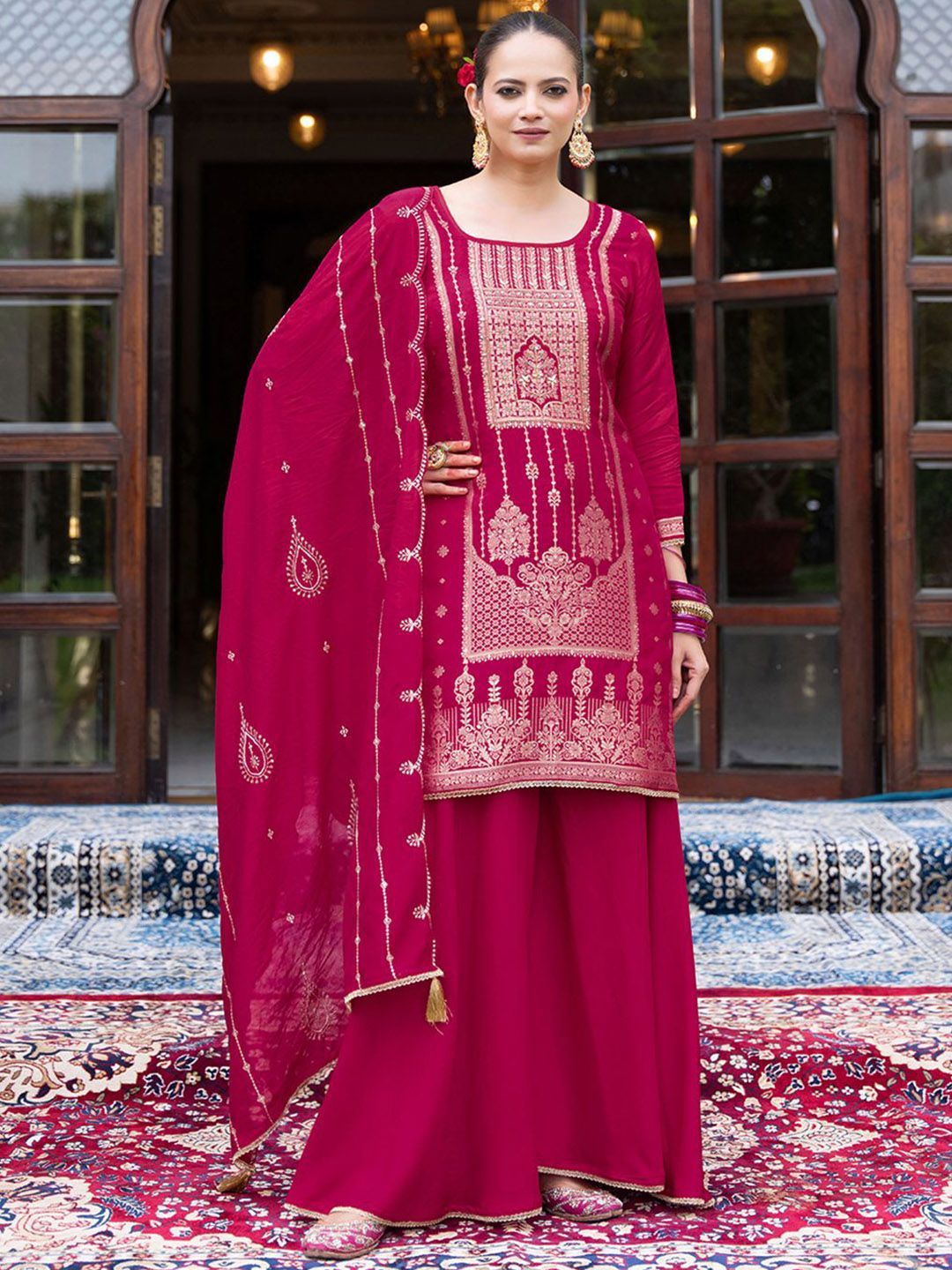 Dhiyona CH Women Jacquard Kurta with Plazzo and Embroidered Dupatta