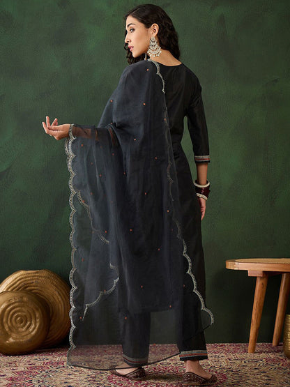 Ethnic Motifs Yoke Design Regular Thread Work Kurta & Trousers With Dupatta