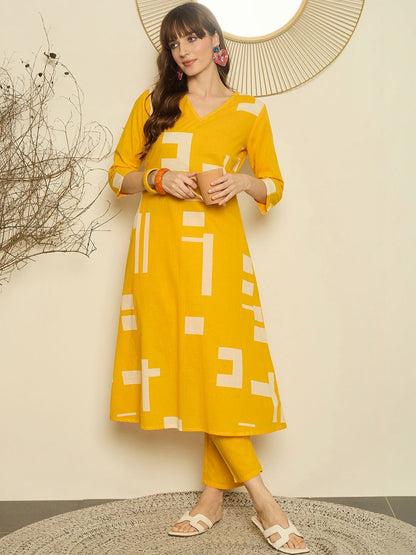 Women Printed Regular Pure Cotton Kurta with Trousers