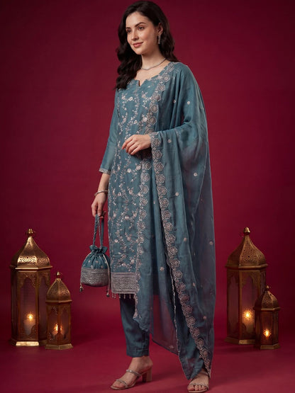 Ethnic Motifs Embroidered Thread Work Kurta with Trousers & With Dupatta