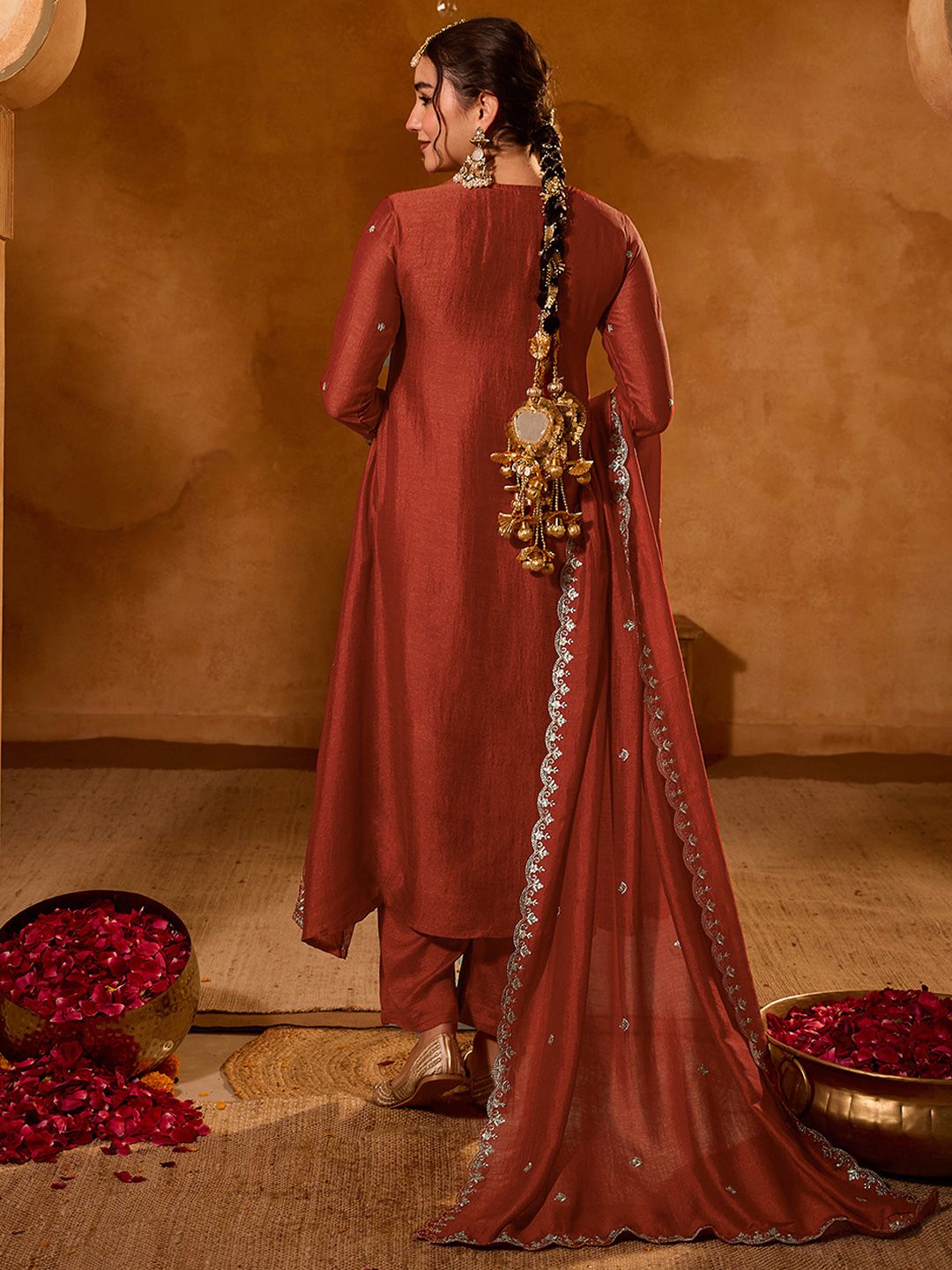 Dhiyona KL Women Ethnic Motifs Embroidered Regular Thread Work Kurta with Palazzos & With Dupatta