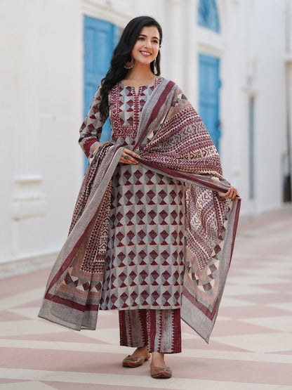 Dhiyona RR Women's Geometric Printed Notch Neck Pure Cotton Kurta With Trousers & Dupatta