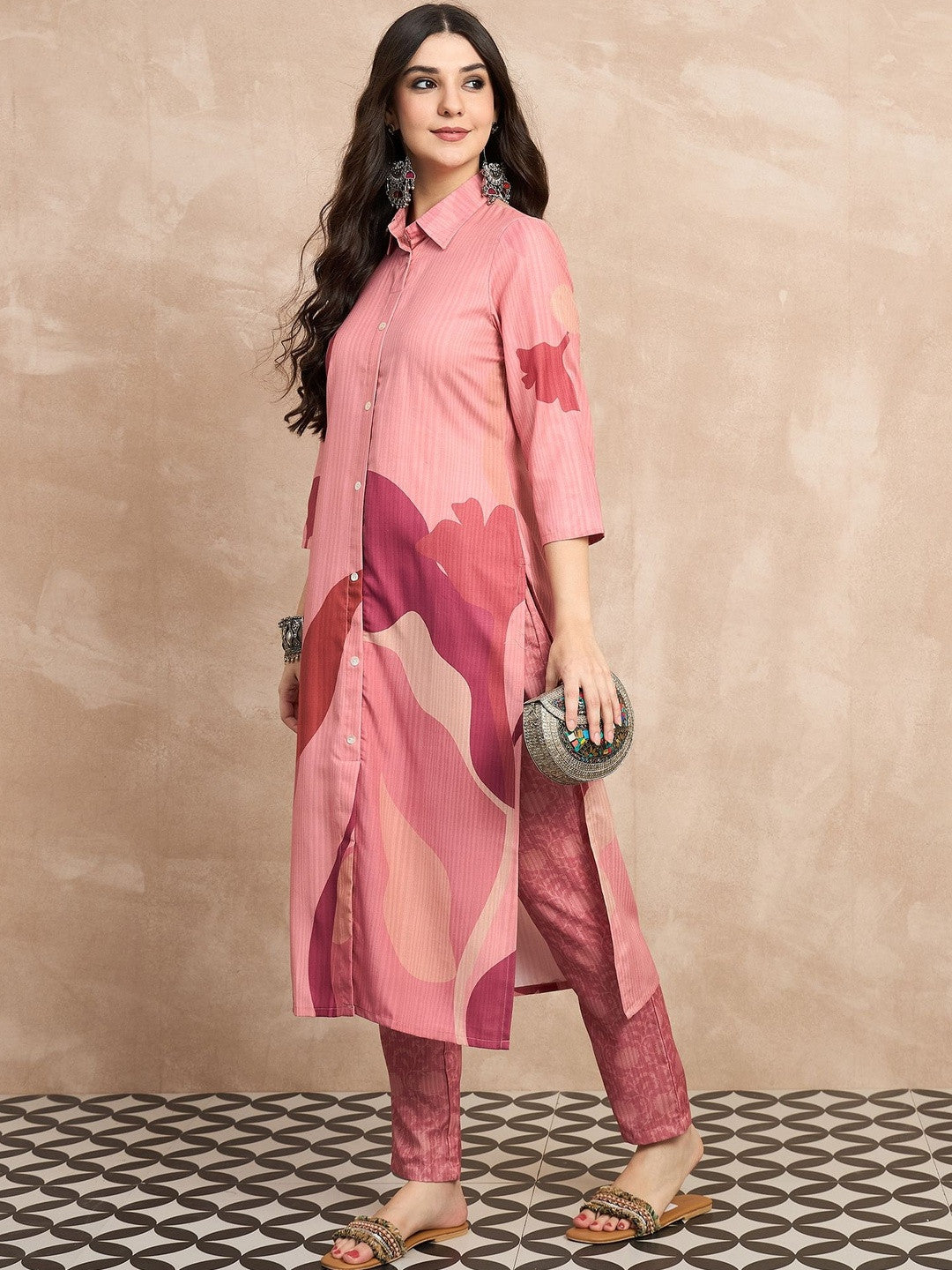 Floral Printed Straight Kurta with Trousers