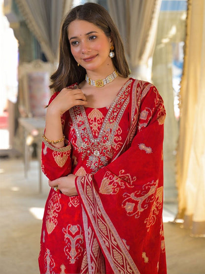Dhiyona KL Women Ethnic Motifs Printed Regular Thread Work Kurta with Trousers & With Dupatta