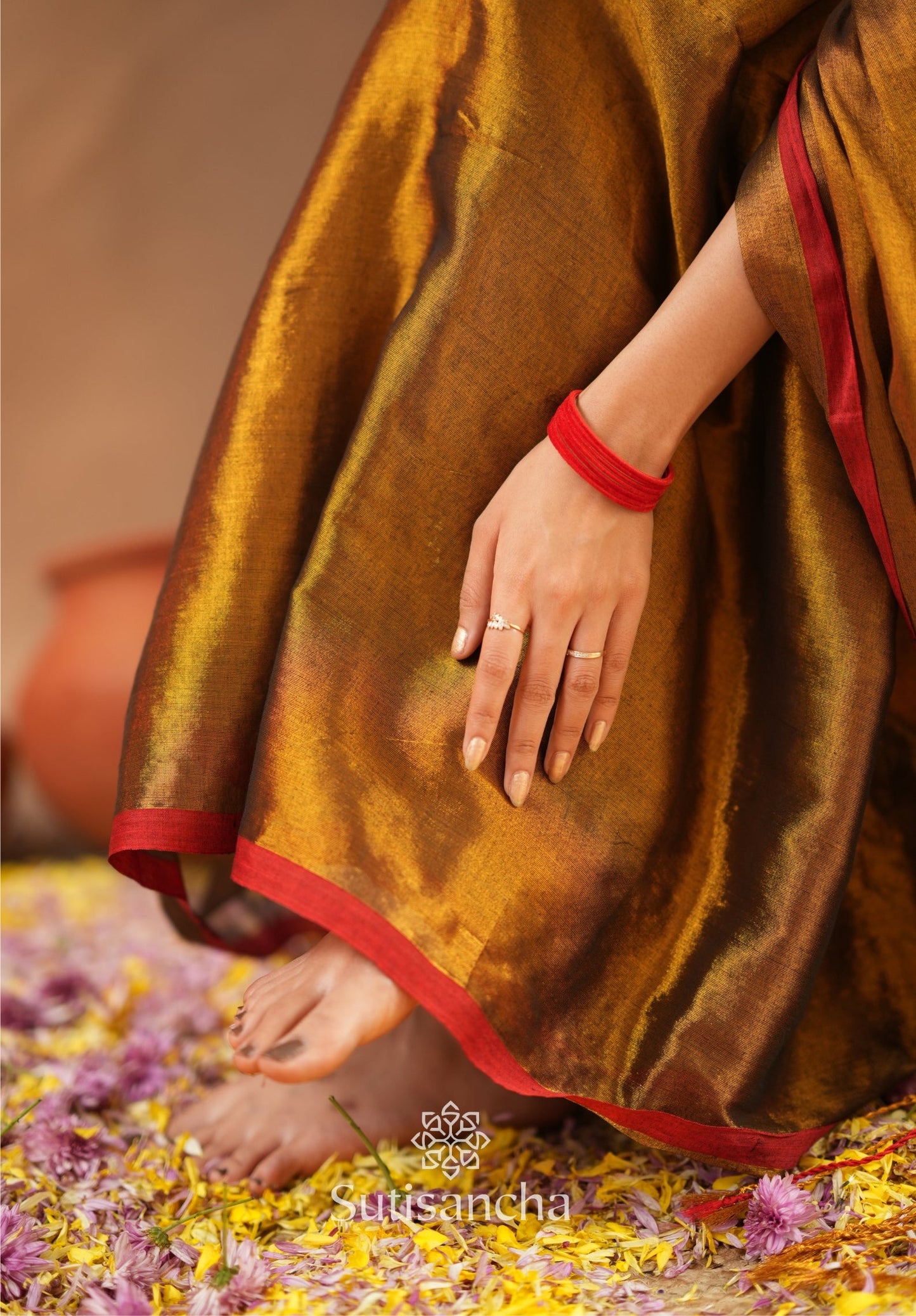 Dhiyona SS Woven Poetry Artisanal Handloom Tissue Cotton Saree