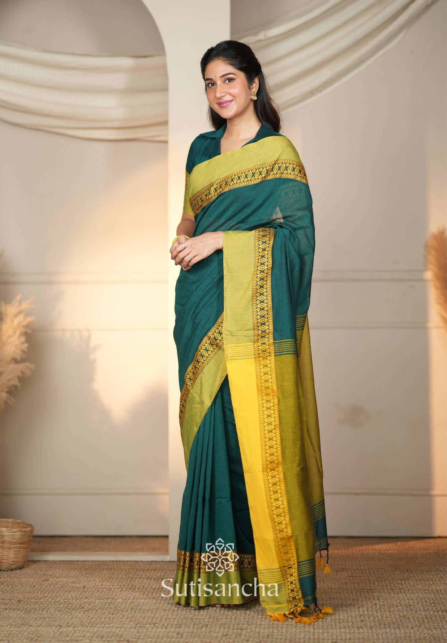 Dhiyona SS Timeless Weave Bengal Cotton Saree by Sutisancha