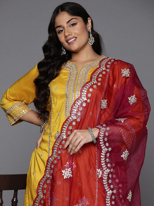 Dhiyona Women's Plus Size Ethnic Motifs Embroidered Kurta with Trousers & With Dupatta