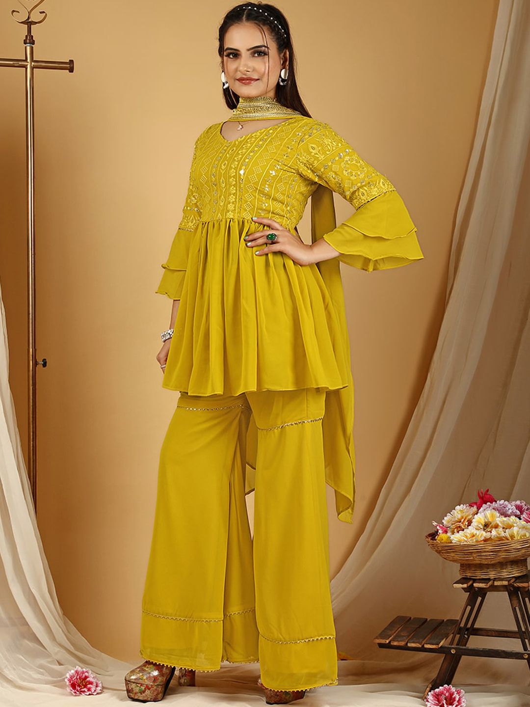 Dhiyona KL Embroidered Regular Sequinned Kurti with Sharara & Dupatta