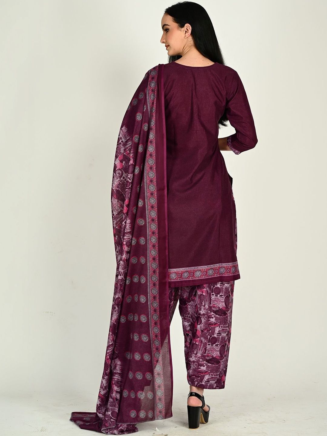 Dhiyona KL Women Ethnic Motifs Regular Kurta with Patiala & With Dupatta