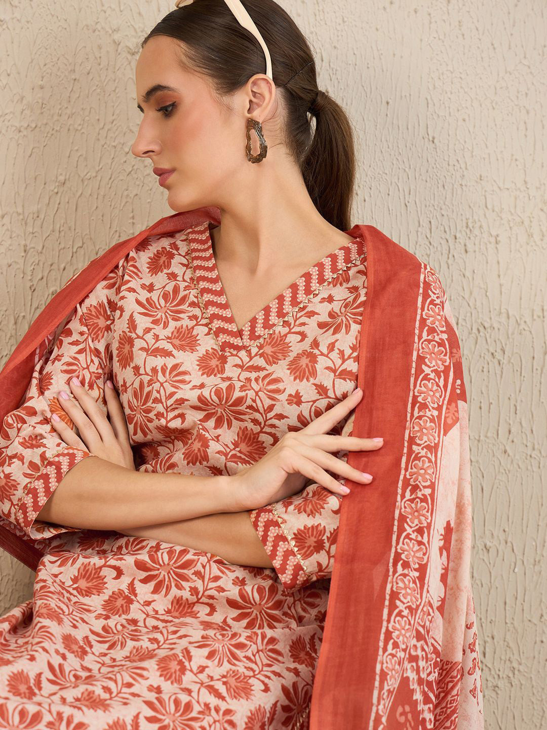 Floral Printed Gotta Patti Pure Cotton Straight Kurta With Trousers & Dupatta