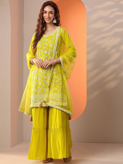 Dhiyona LL Women Floral Embroidered Thread Work Kurti with Sharara & Dupatta