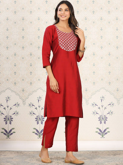 Dhiyona OD  Floral Embroidered Kurta
