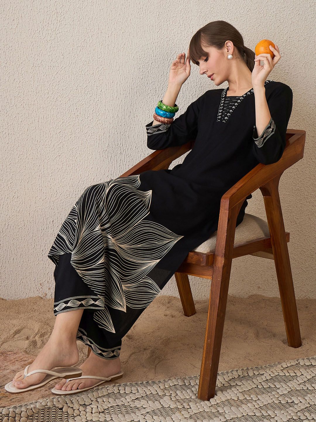 Floral Printed V-Neck A-Line Kurta With Trousers