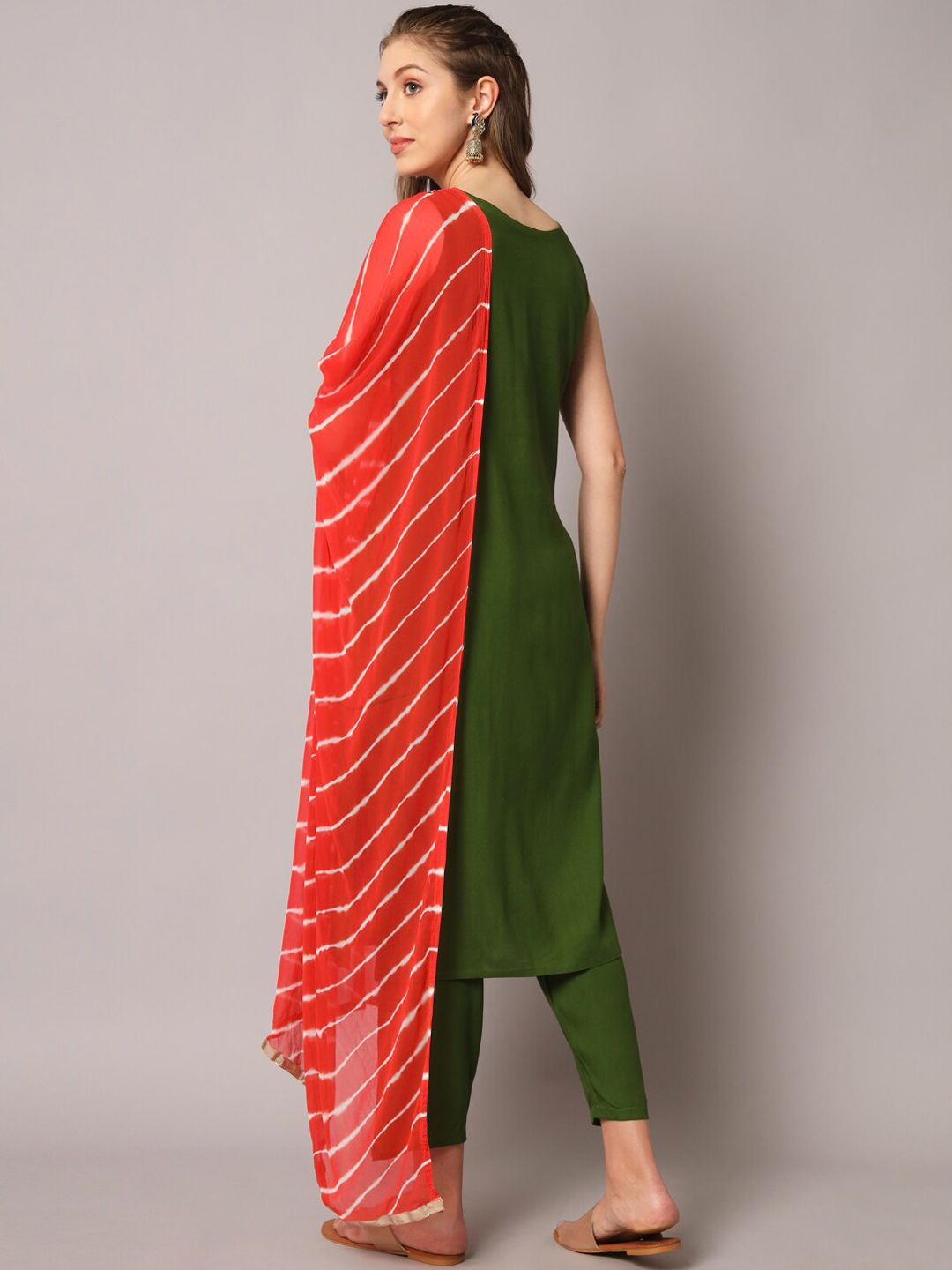Dhiyona KL Floral Embroidered Mirror Work Kurta with Trousers & Dupatta