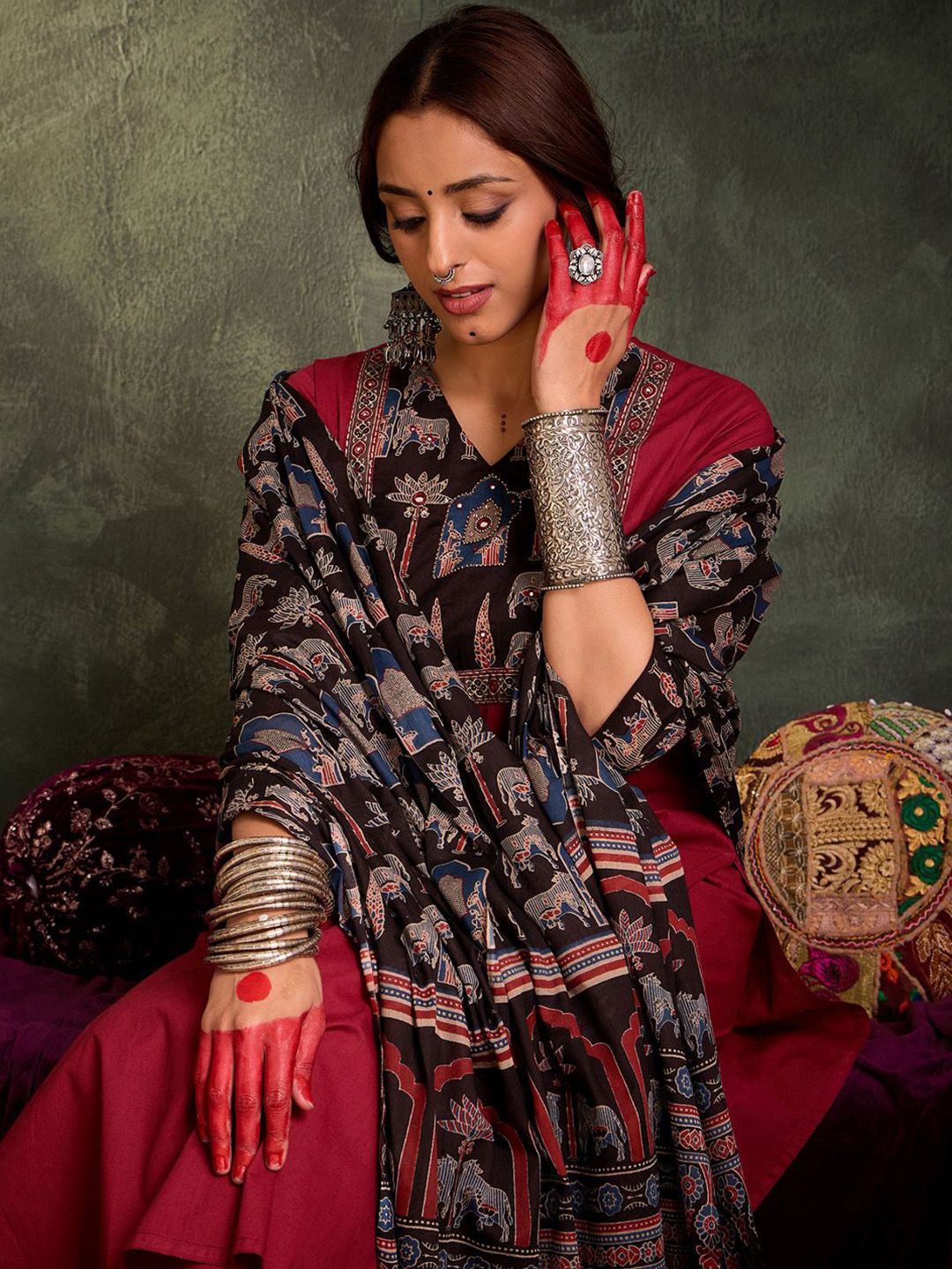 Dhiyona IE Ethnic Motifs Yoke Design Pure Cotton Straight Kurta With Trousers & Dupatta