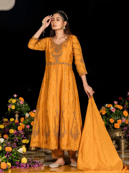 Dhiyona CH Ethnic Motifs Embroidered Zari Anarkali Kurta with Trousers & Dupatta