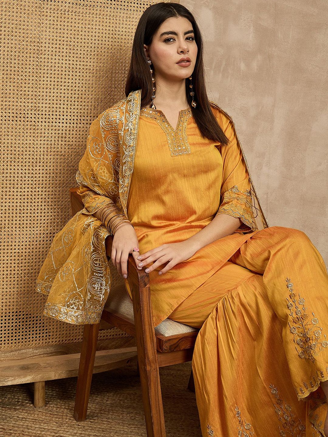 Dhiyona HOP Women Yoke Design Kurta & Sharara With Dupatta