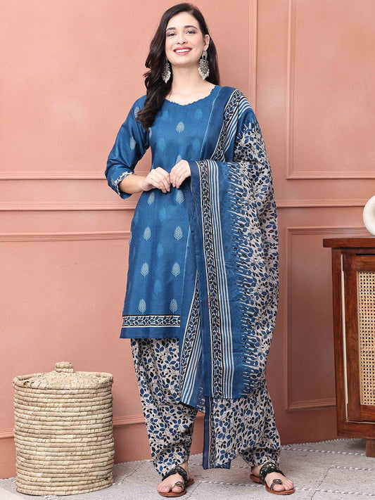 Dhiyona KL Floral Printed Straight Kurta With Salwar & Dupatta