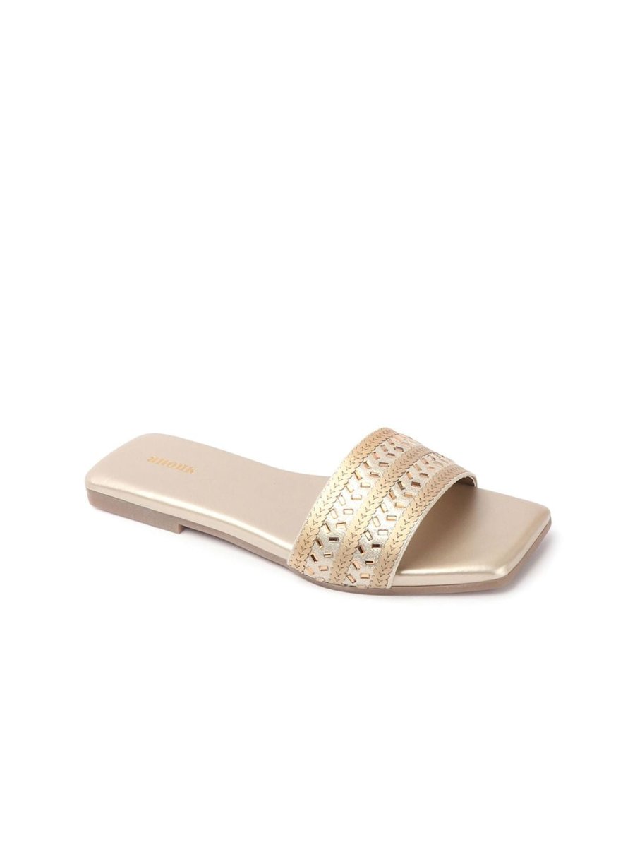 Dhiyona AK Women Embellished Open Toe Flats