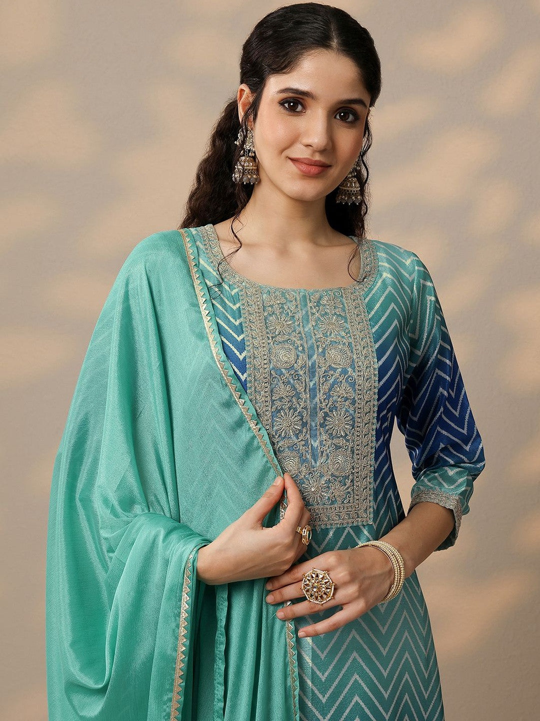 Women Chevron Printed Kurta with Palazzos & Dupatta